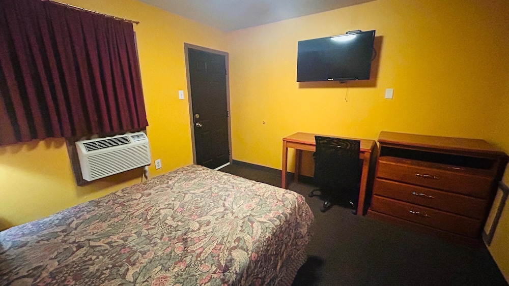 relax inn by oyo sulphur hwy 90