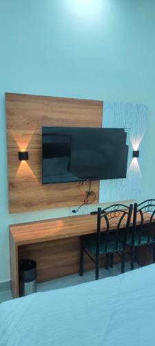 Deep Palace Inn,,2 star