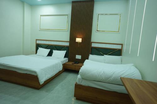 Deep Palace Inn,,2 star