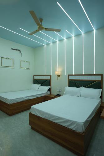 Deep Palace Inn,,2 star