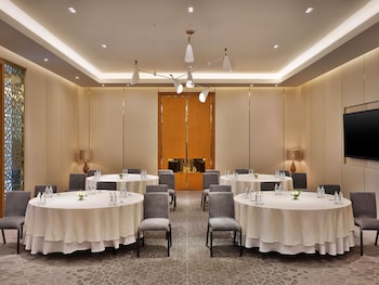 sofitel riyadh hotel and convention centre