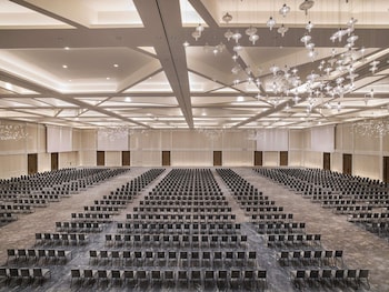 sofitel riyadh hotel and convention centre