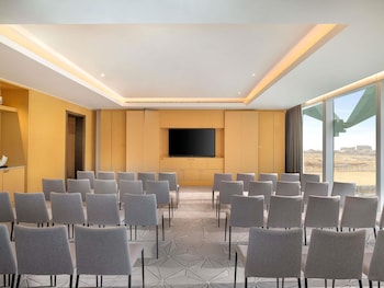 sofitel riyadh hotel and convention centre