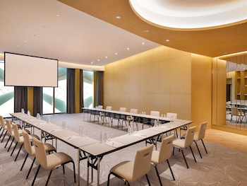 sofitel riyadh hotel and convention centre