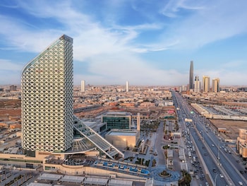 sofitel riyadh hotel and convention centre