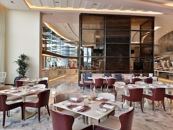sofitel riyadh hotel and convention centre
