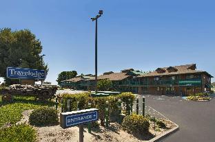 Travelodge By Wyndham Lemoore Near Naval Air Station,Lemoore>>Fresno,2 star