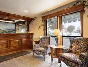 Travelodge By Wyndham Lemoore Near Naval Air Station,Lemoore>>Fresno,2 star