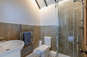 Dale View Cottages,,3 star