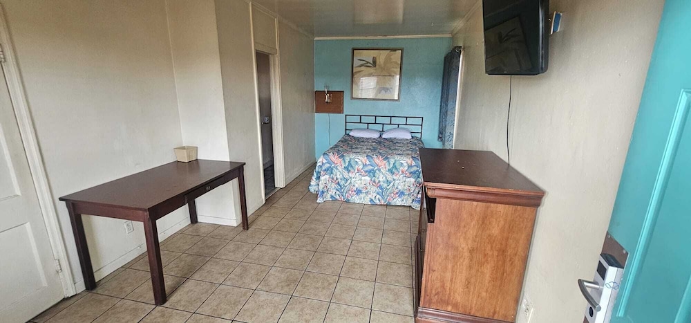 gulfway motel by oyo near airport i 37