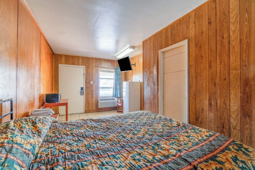 gulfway motel by oyo near airport i 37