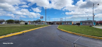 Gulfway Motel By Oyo Near Airport I 37,,3 star