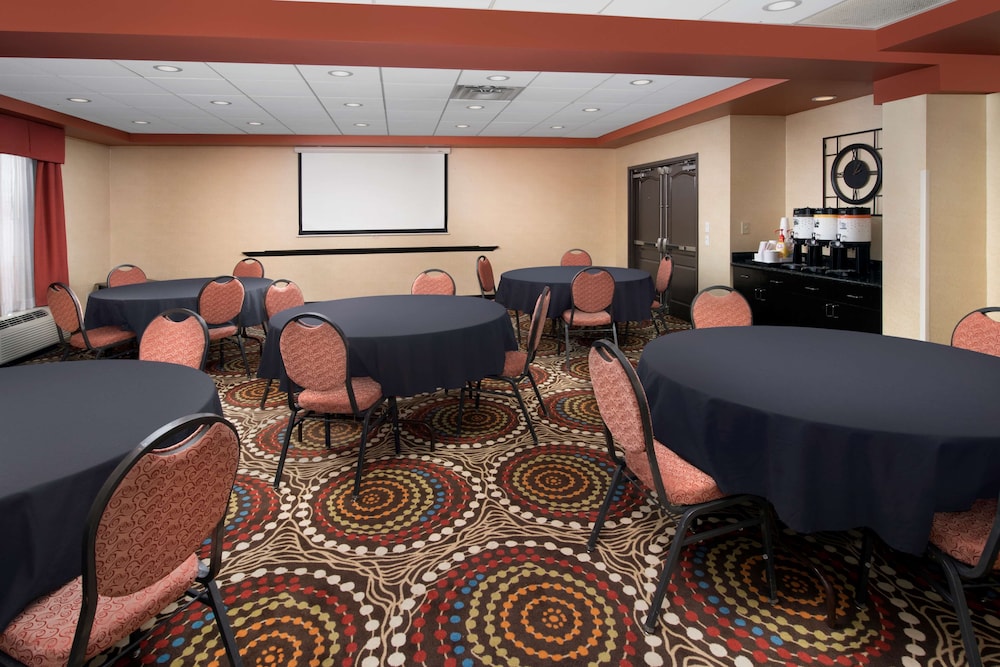 hampton inn lenoir city