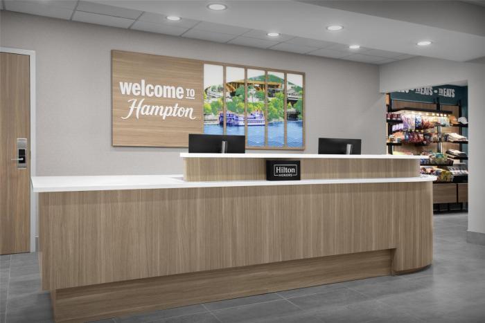 hampton inn lenoir city