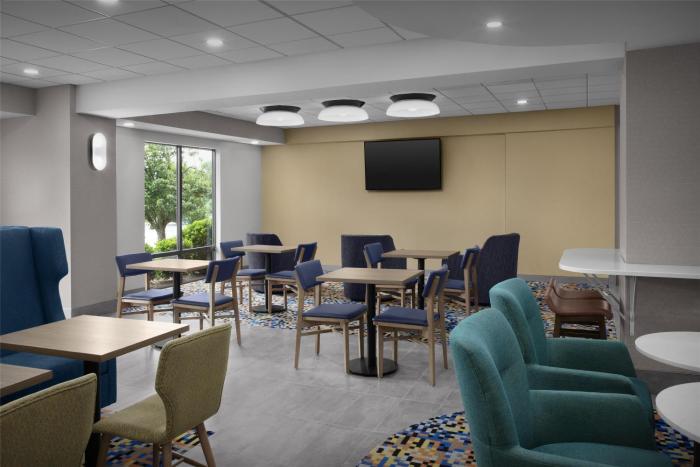 hampton inn lenoir city