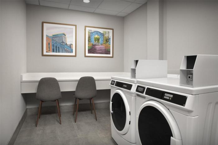 hampton inn lenoir city