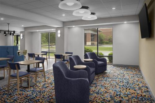 hampton inn lenoir city