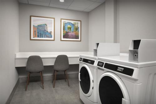 hampton inn lenoir city