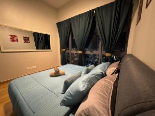 the lux deluxe by infinitum klcc 4 pax 1roomandhall