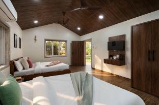 crimson bricks and woods resort cottages karjat