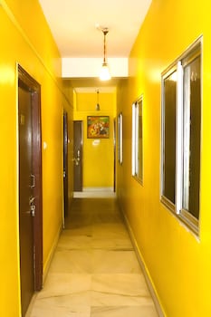 hotel chandrakala regency