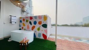 bluo penthouse cybercity bathtub terrace garden