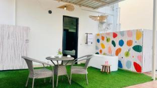 bluo penthouse cybercity bathtub terrace garden