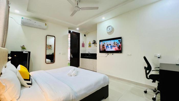 bluo penthouse cybercity bathtub terrace garden