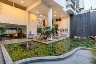 The Pentouz Lavelle Road,,5 star