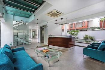 the pentouz lavelle road