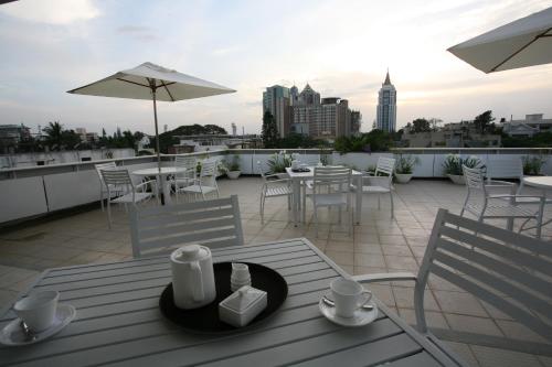 the pentouz lavelle road