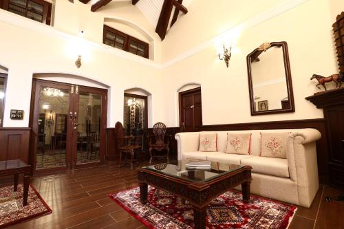 rock ooty heritage villa