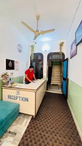 Hotel Laxman Ganga,,2 star