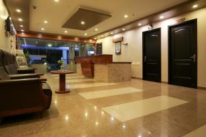 philomena hotel and apartment