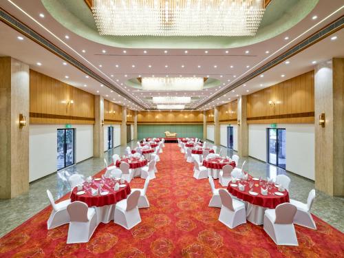 Tulip Inn Bhopal,,3 star