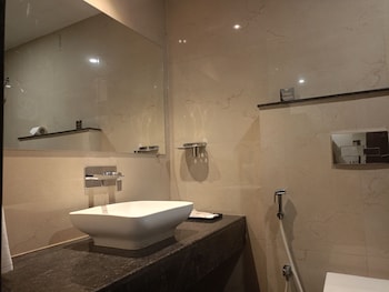 five elements hotel haridwar