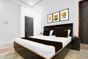 super collection o vrindavan yojna lucknow formerly khushboo palace