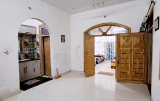 Lord Krishna Home Stay Mathura,,3 star
