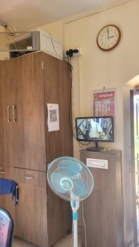 madhuvan retreat resort amba