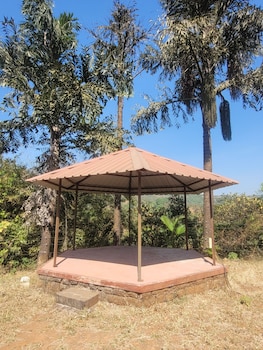 madhuvan retreat resort amba