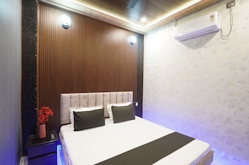 om nilay paying guest house by grb