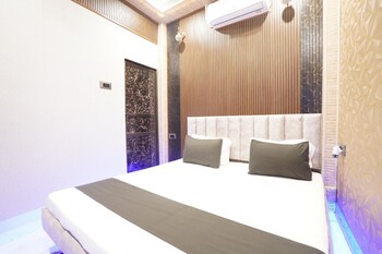 om nilay paying guest house by grb