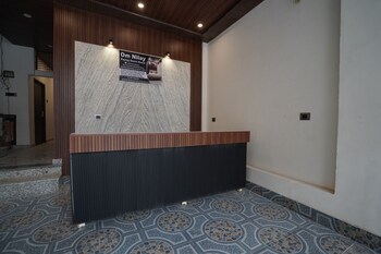 om nilay paying guest house by grb