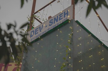 dev sneh residency