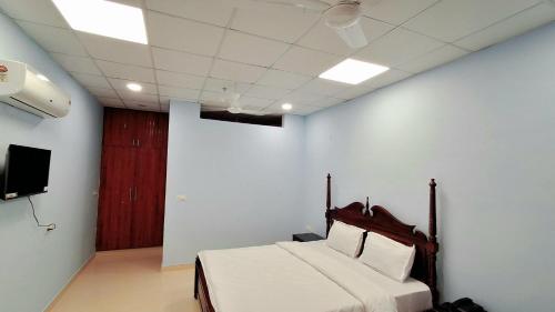 Dev Sneh Residency,,2 star