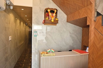 hotel royal bkc