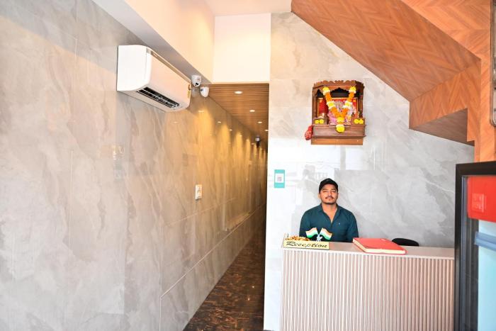 hotel royal bkc