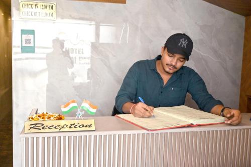 hotel royal bkc