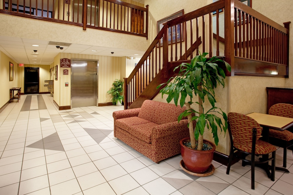 lexington inn and suites