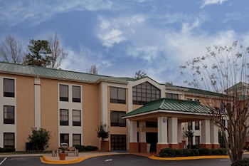 lexington inn and suites